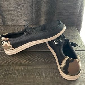MENS Loafer Shoes Never Used